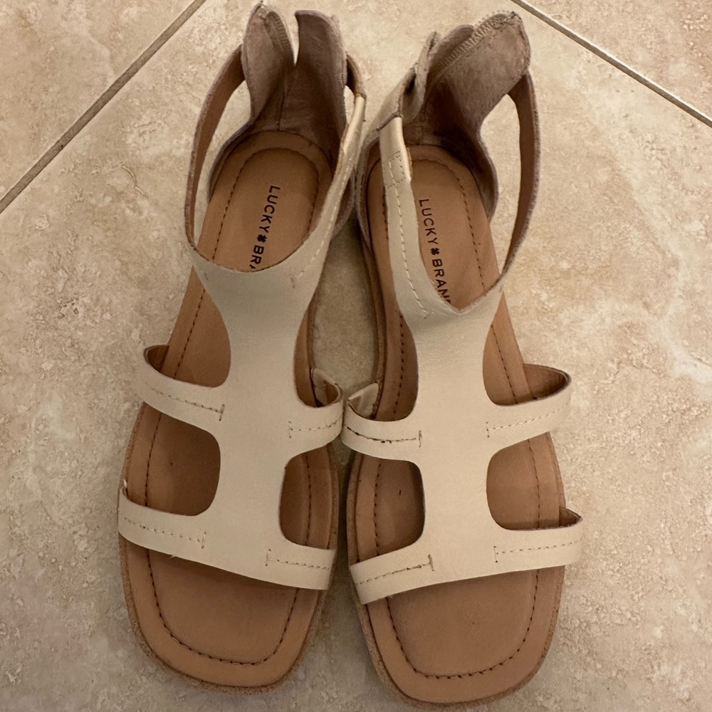 Lucky Brand Cream Sandals- Gladiator Style